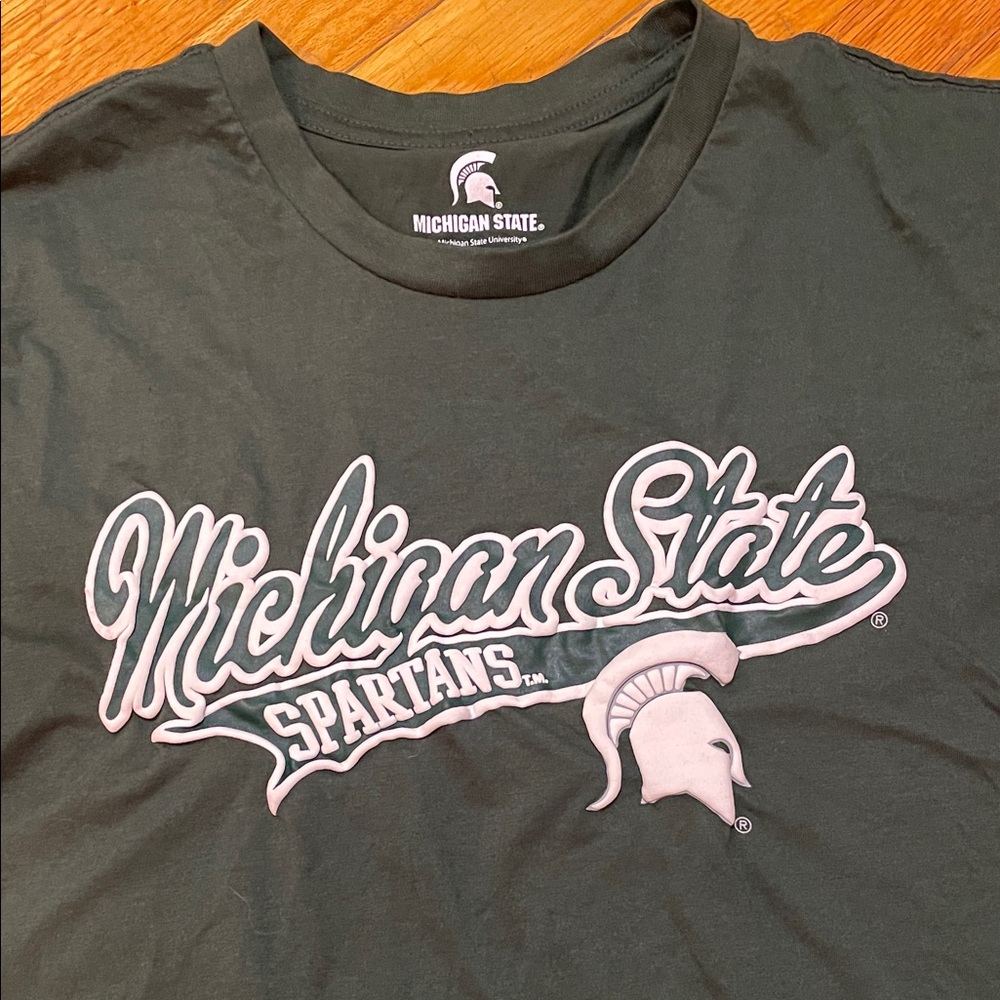 NCAA Michigan State Spartans Soft Green Tee Puffy Logo University Sports Fans
